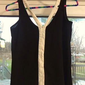 Lovely top with gorgeous neckline, slight cut out!